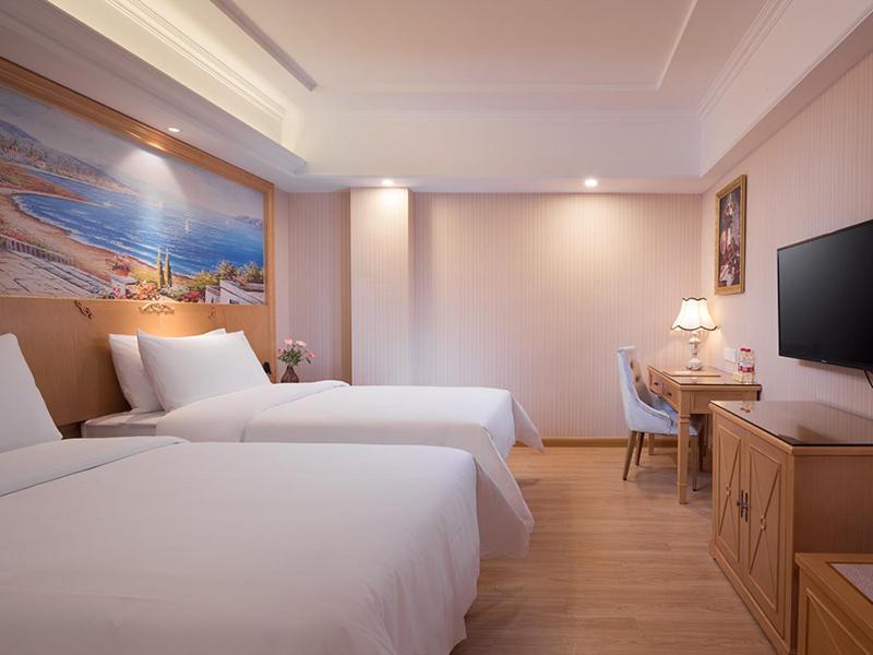 Vienna Hotel Shenzhen Shuiku New Village Exterior photo